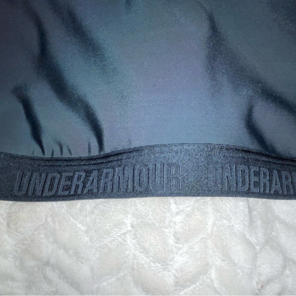 Under Armour Low Solid Racerback Sports Bra - Picture 5 of 6